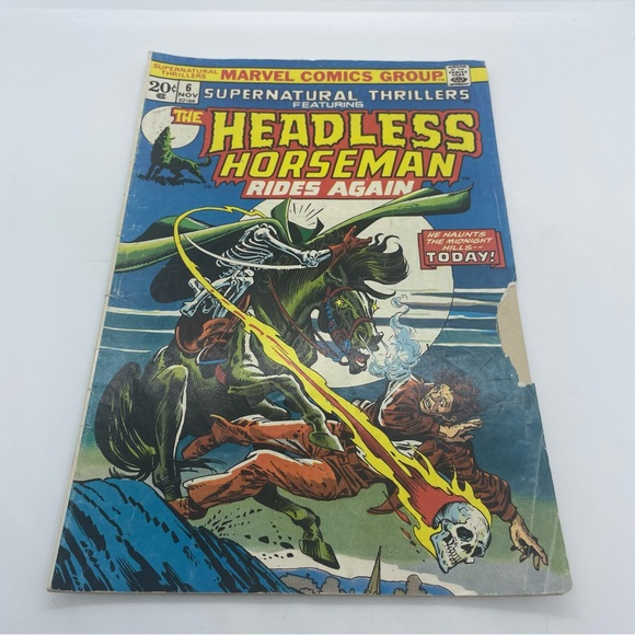 Marvel and DC Comic Book Collection - Picture 4 of 12